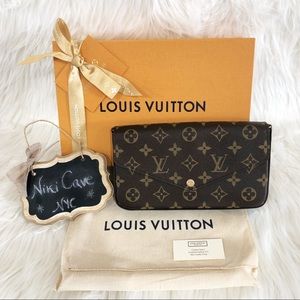 ❌SOLD❌ Auth  Louis Vuitton Felicie Wallet Clutch